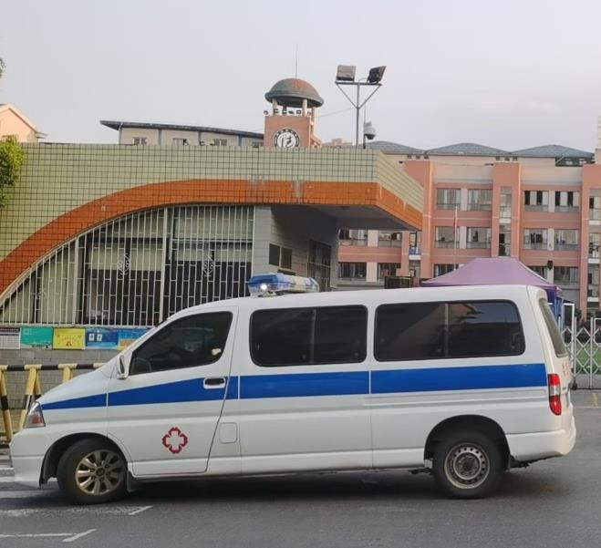 武乡救护车出租护送骨折病人一公里多少钱